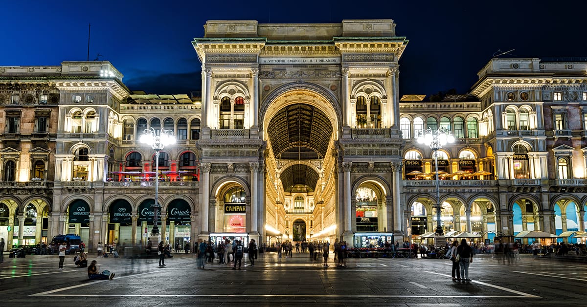 Vandalized the Vittorio Emanuele II gallery in Milan. Salvini