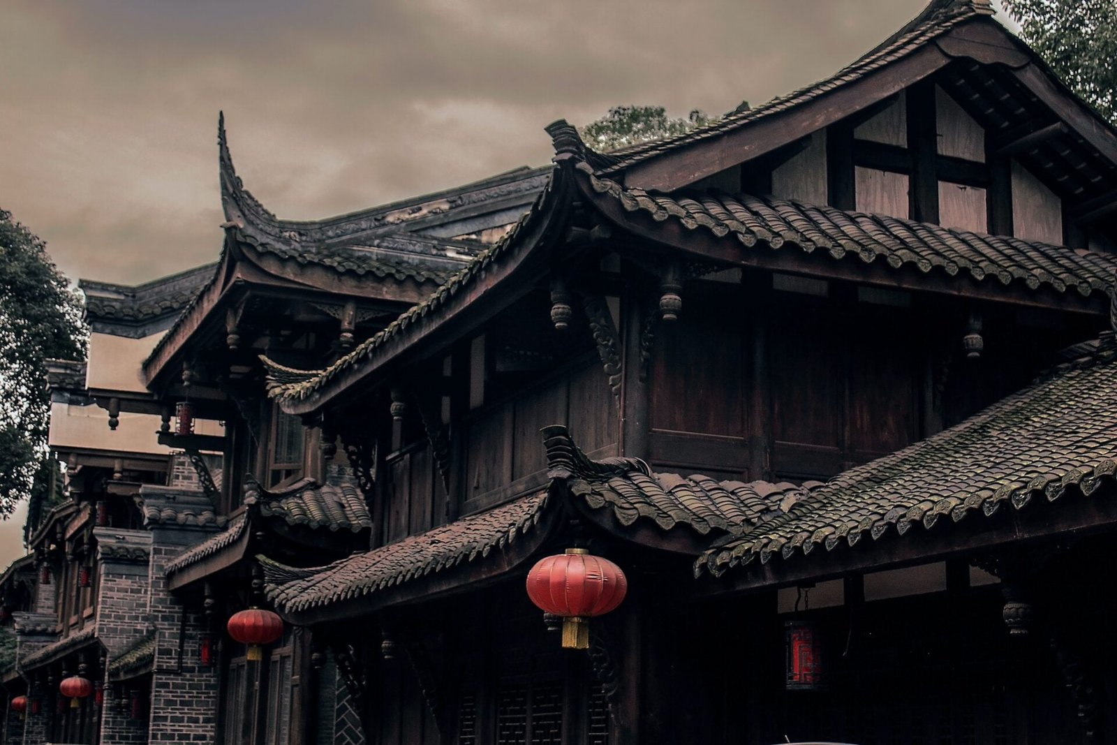 pexels-zhu-peng-734102