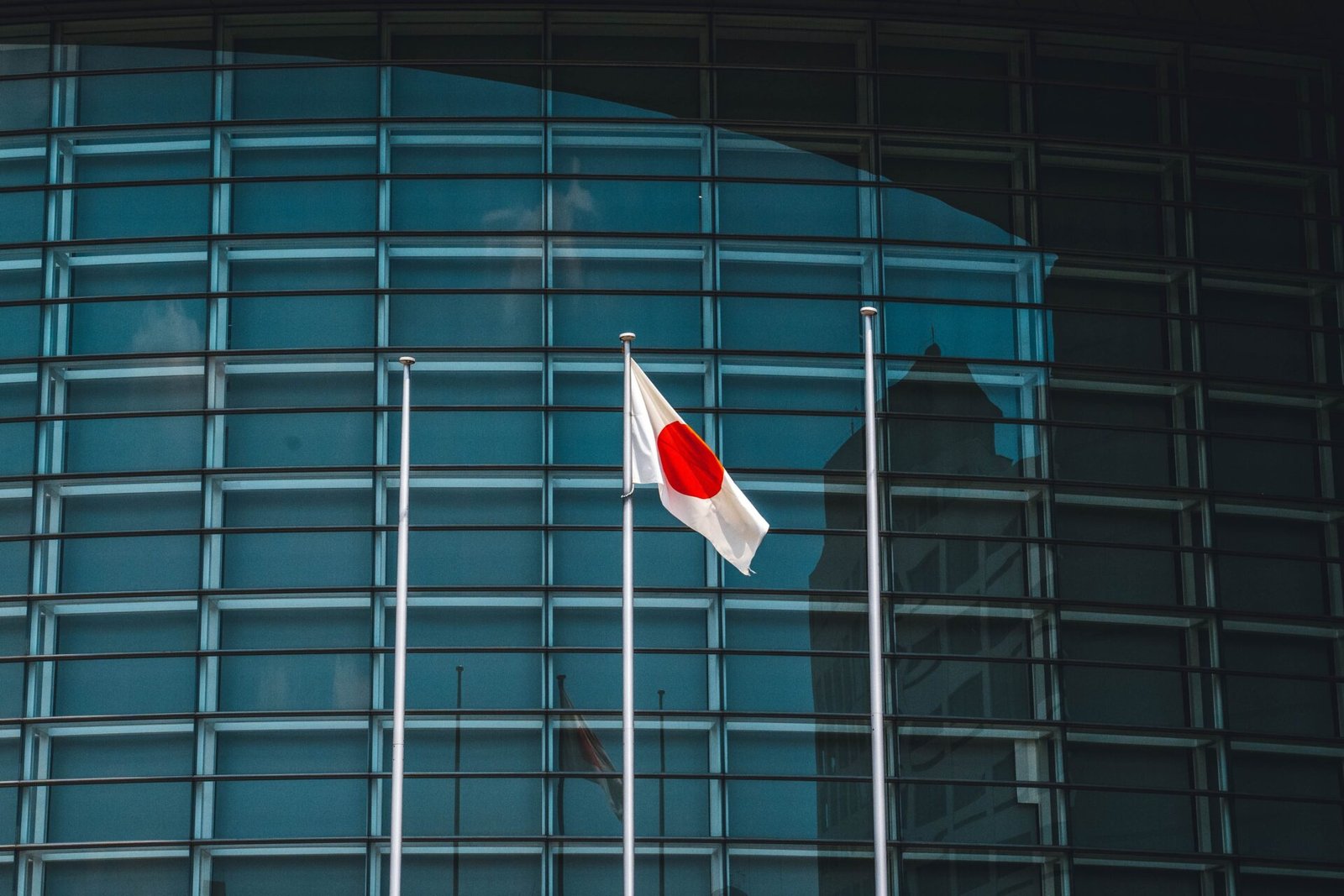 romeo-a-Z8jc-XNTrGg-unsplash The Japanese Flag