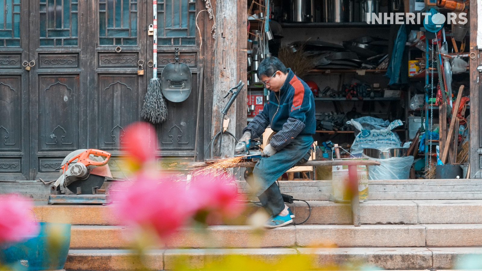 A view of West Street in Longquan, east China's Zhejiang Province.
