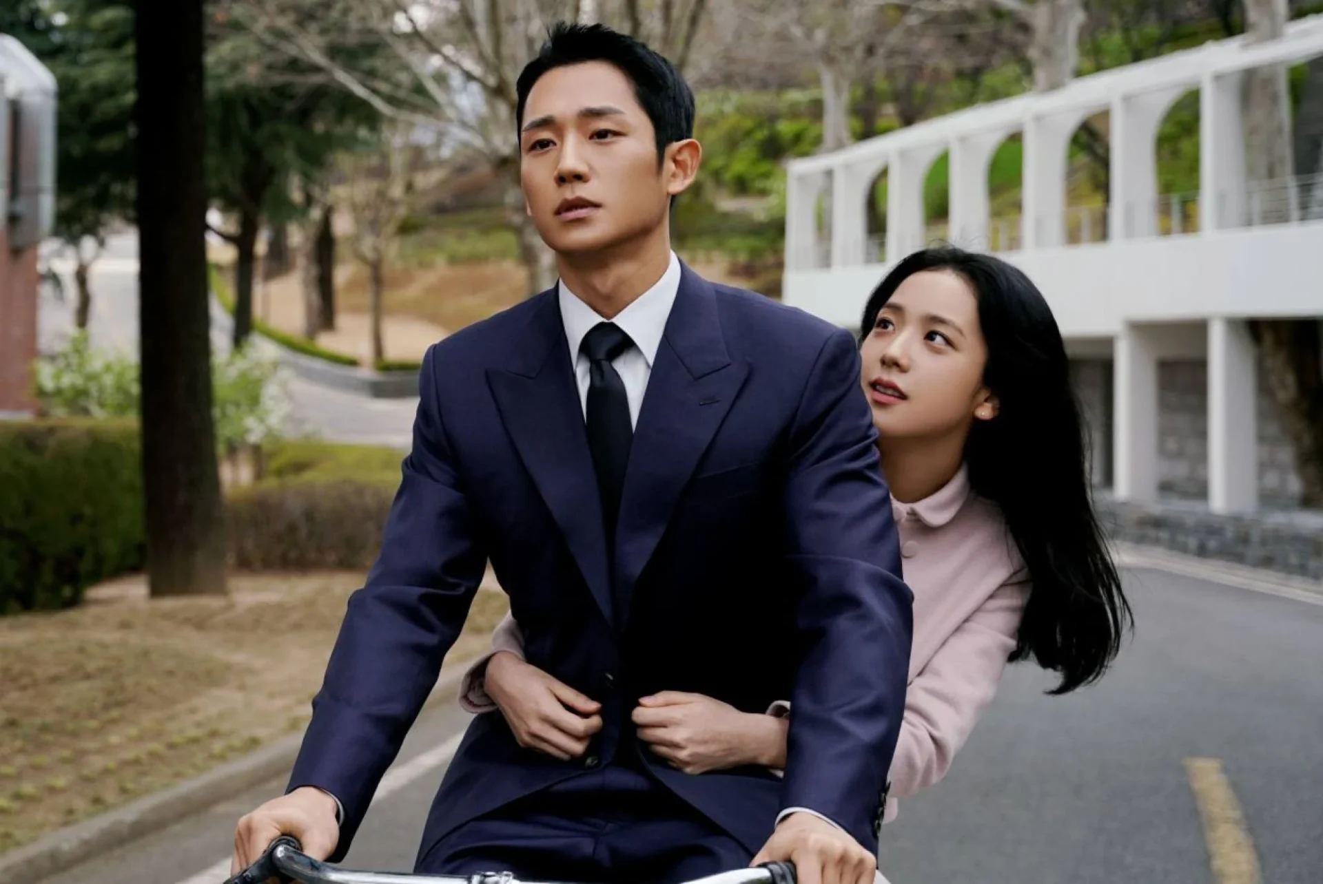 Jisoo and Jung Hae-in in a still from K-drama Snowdrop. Photo: Disney+ Hostar
