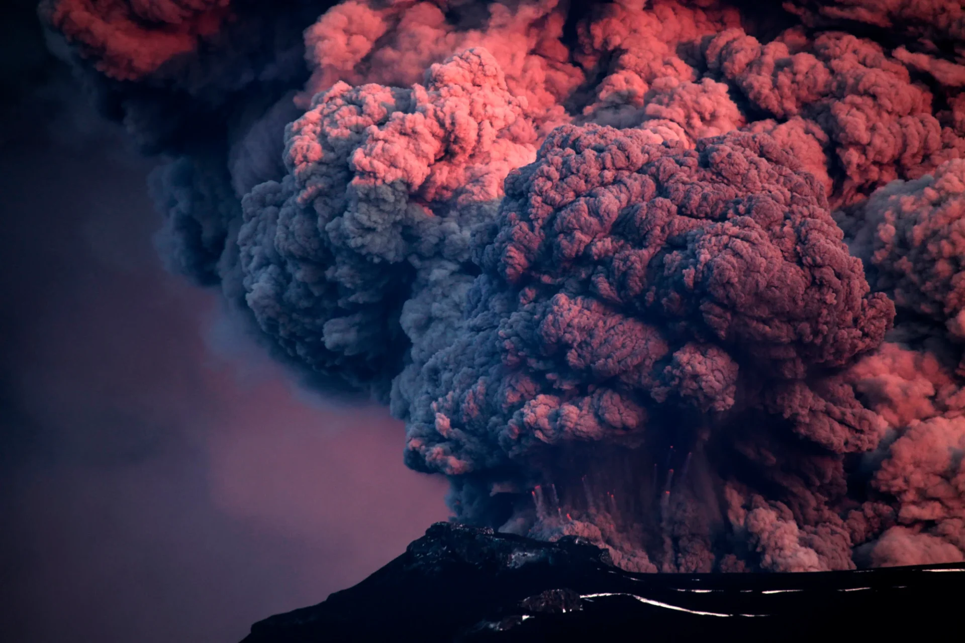 A towering ash plume rises from Iceland’s Eyjafjallajokull volcano during its eruption in 2010, which closed airspace across Europe and caused major flight disruption. Photo: Getty Images