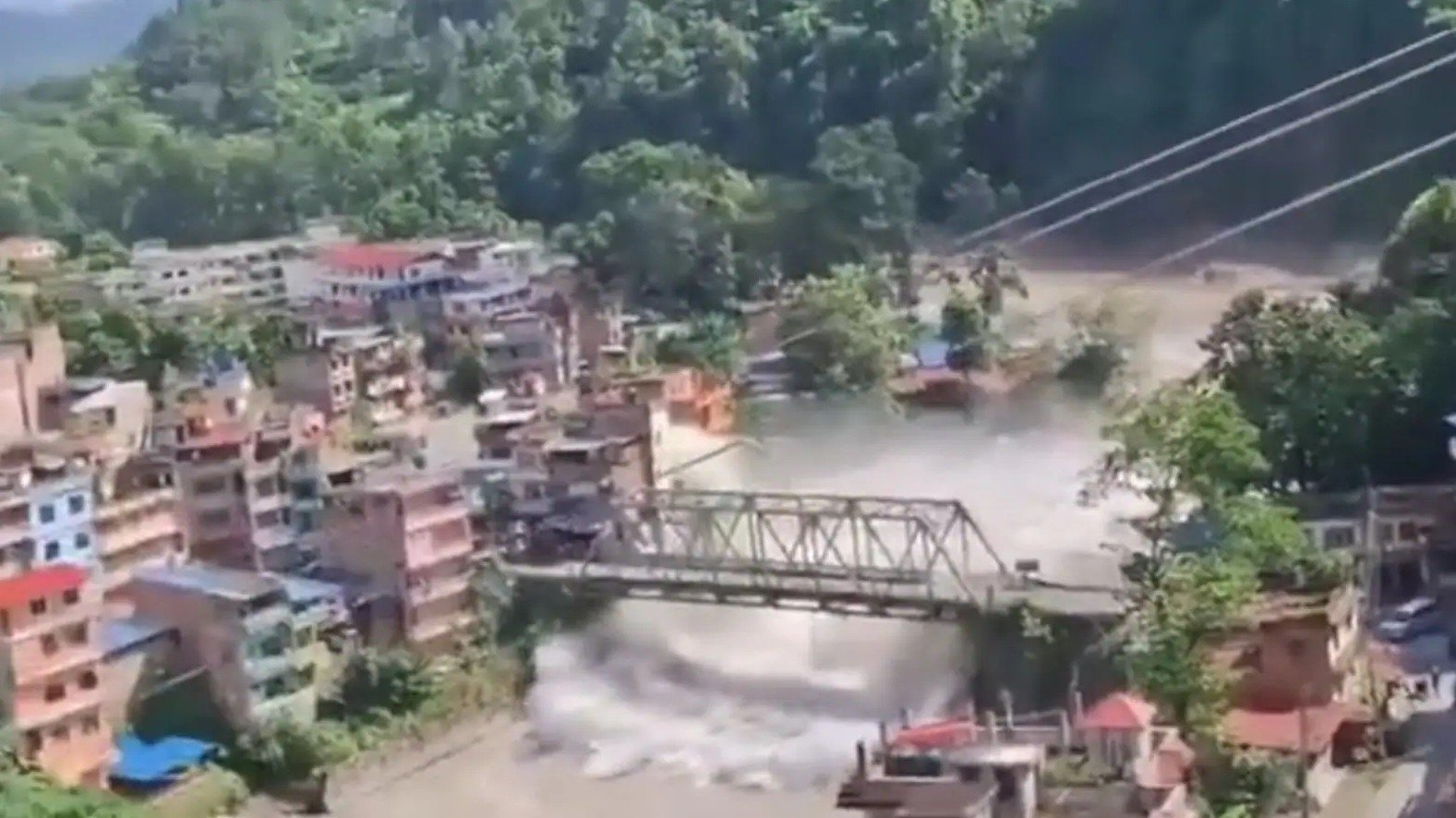 Nepal-Tibet Flood Death Toll Hits 157, Hundreds of Tourists Missing