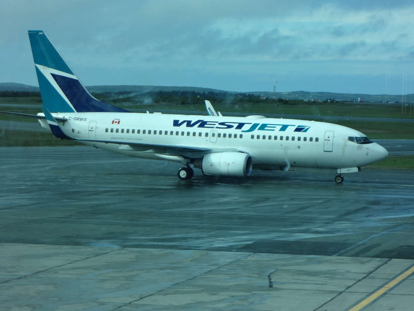 WestJet Flight Attendants Strike Over Pay, Grounding Hundreds of Canadian Flights
