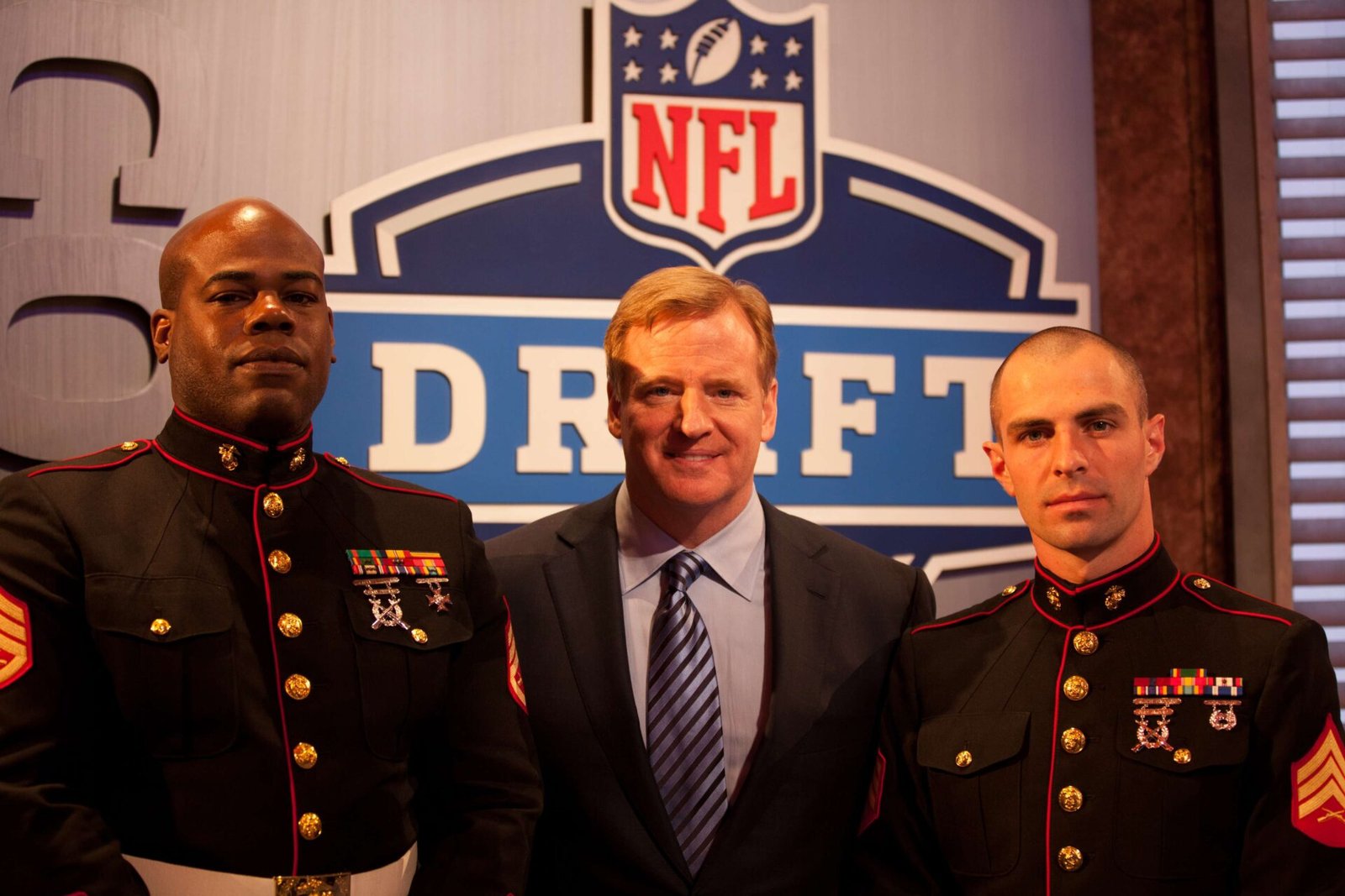 NFL Extends Roger Goodell Through 2030 in Performance-Heavy Contract Deal