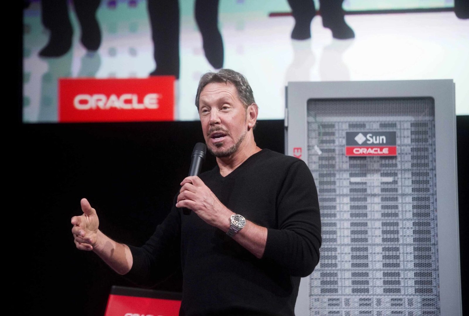 Oracle's Larry Ellison Cancels Plan to Sell Up to 50 Million Shares